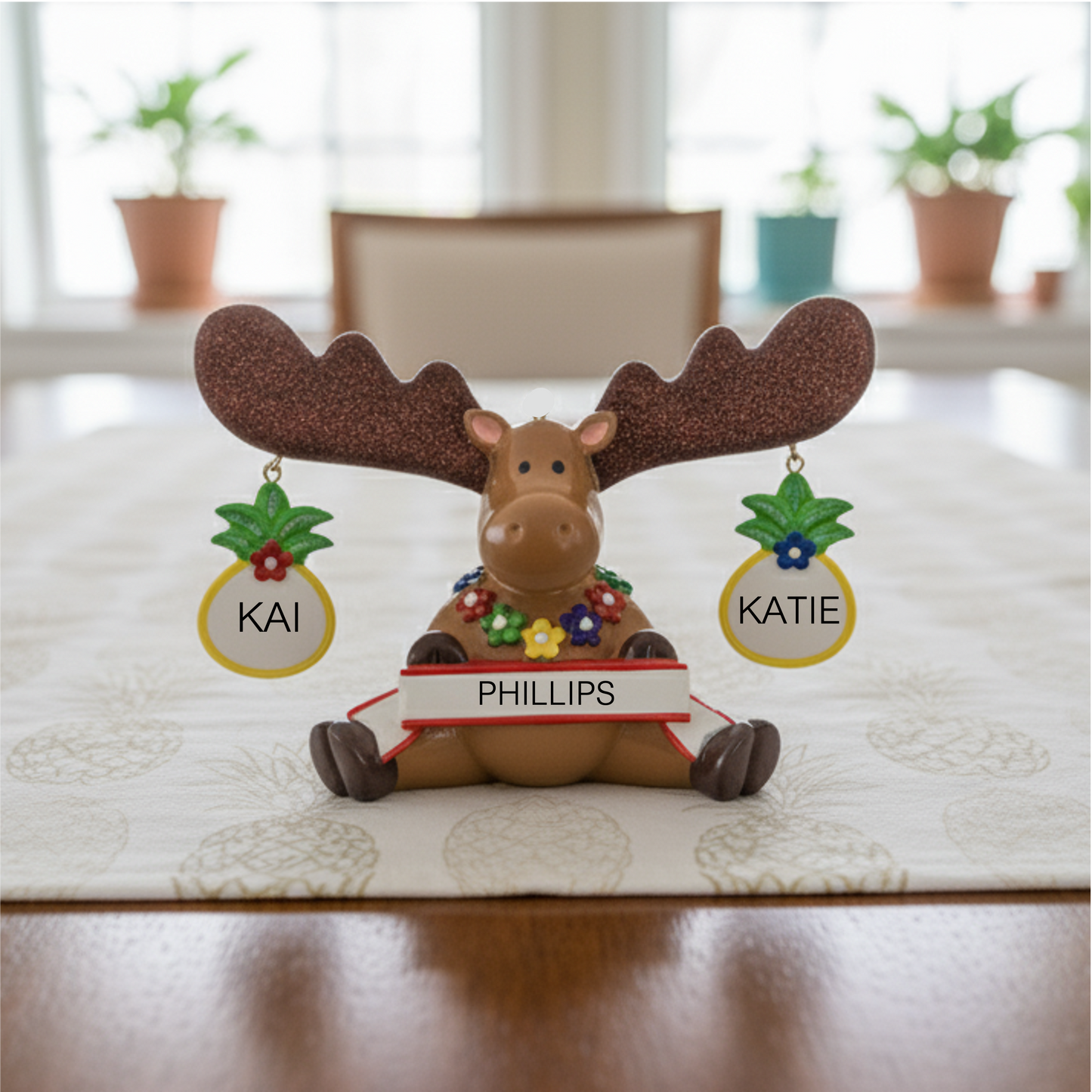 LR302T: Tropical Moose Figurine - Family 2